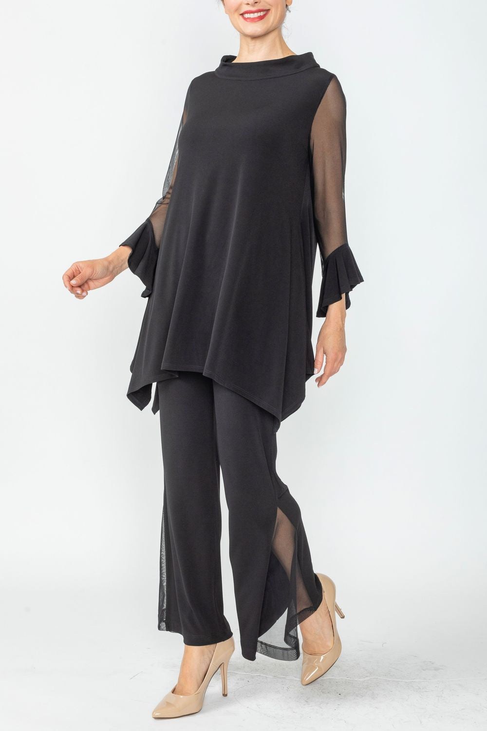 Black SharkBite Top