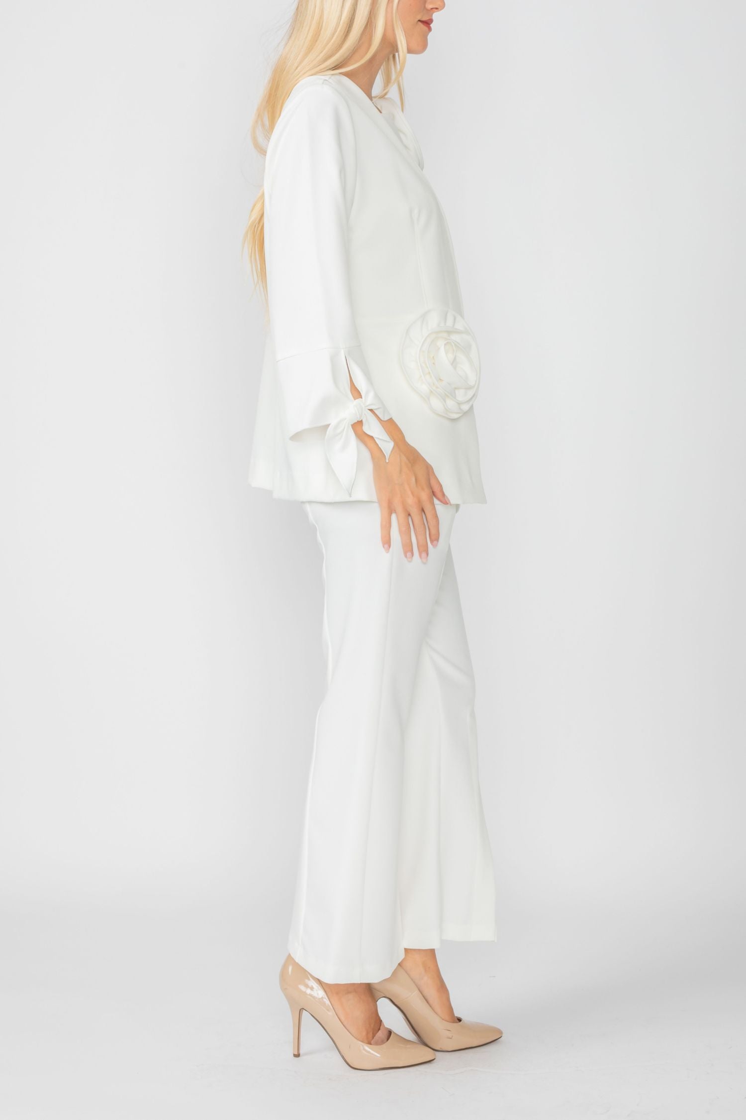 Off White Jacket With Knotted Sleeves