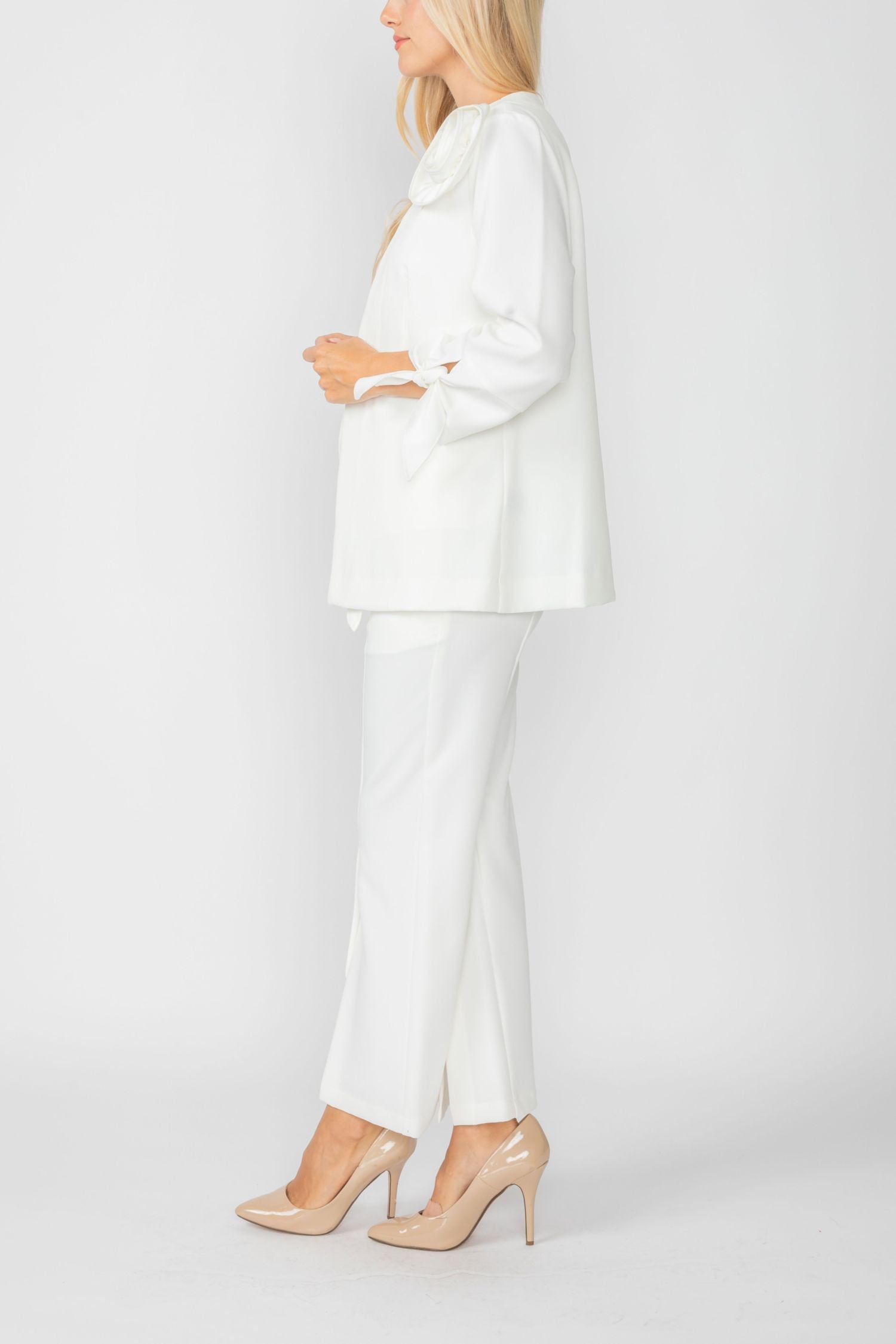 Off White Jacket With Knotted Sleeves
