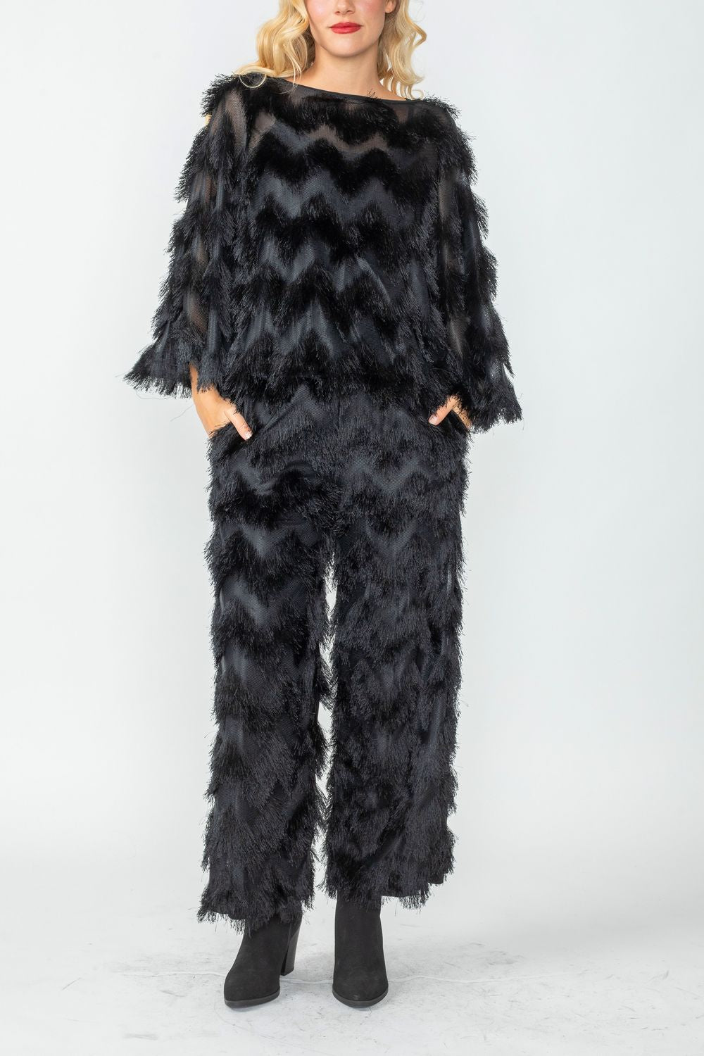 Black Neck Binding Short Top