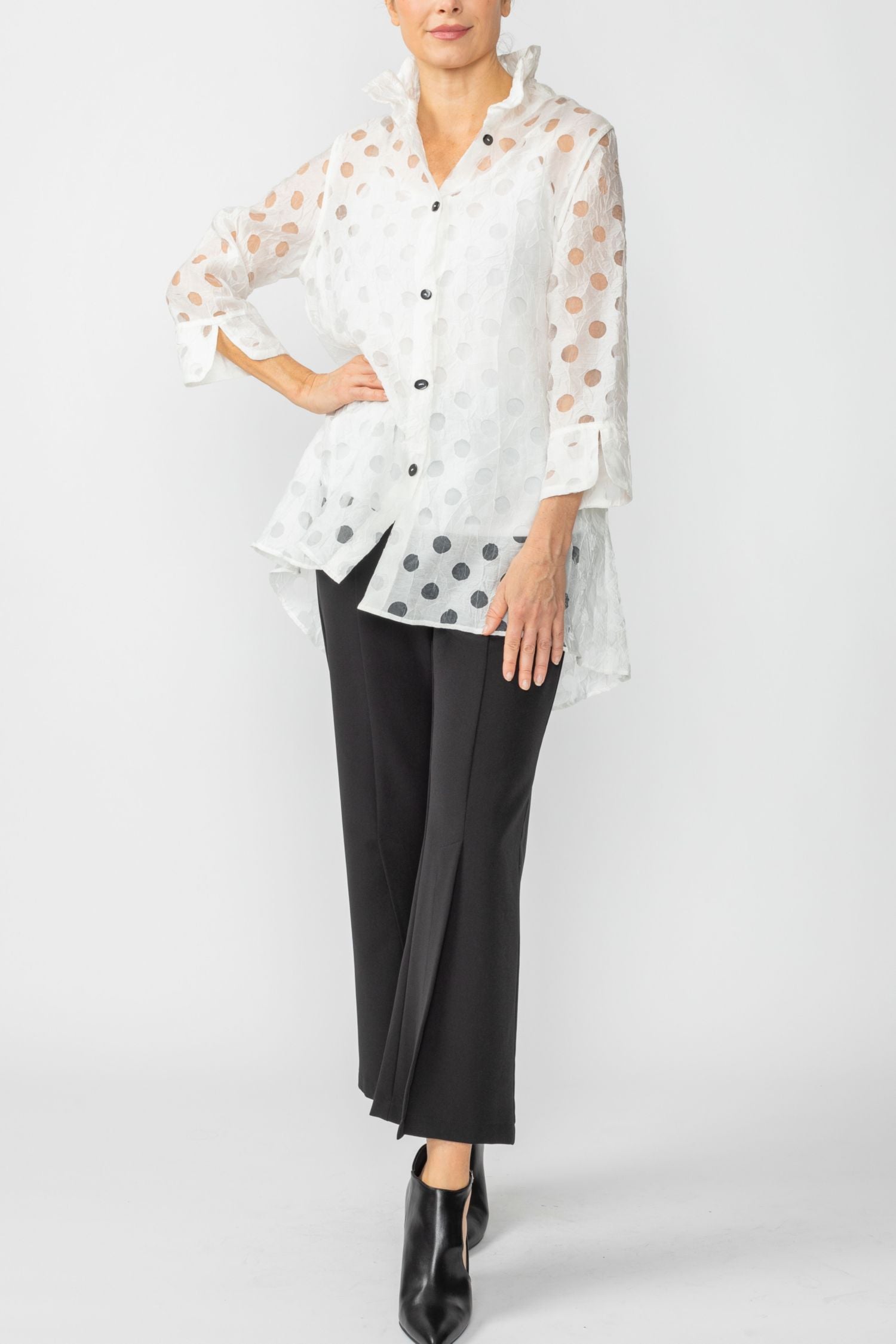 White Wire Neck Back Button High and Low Neck