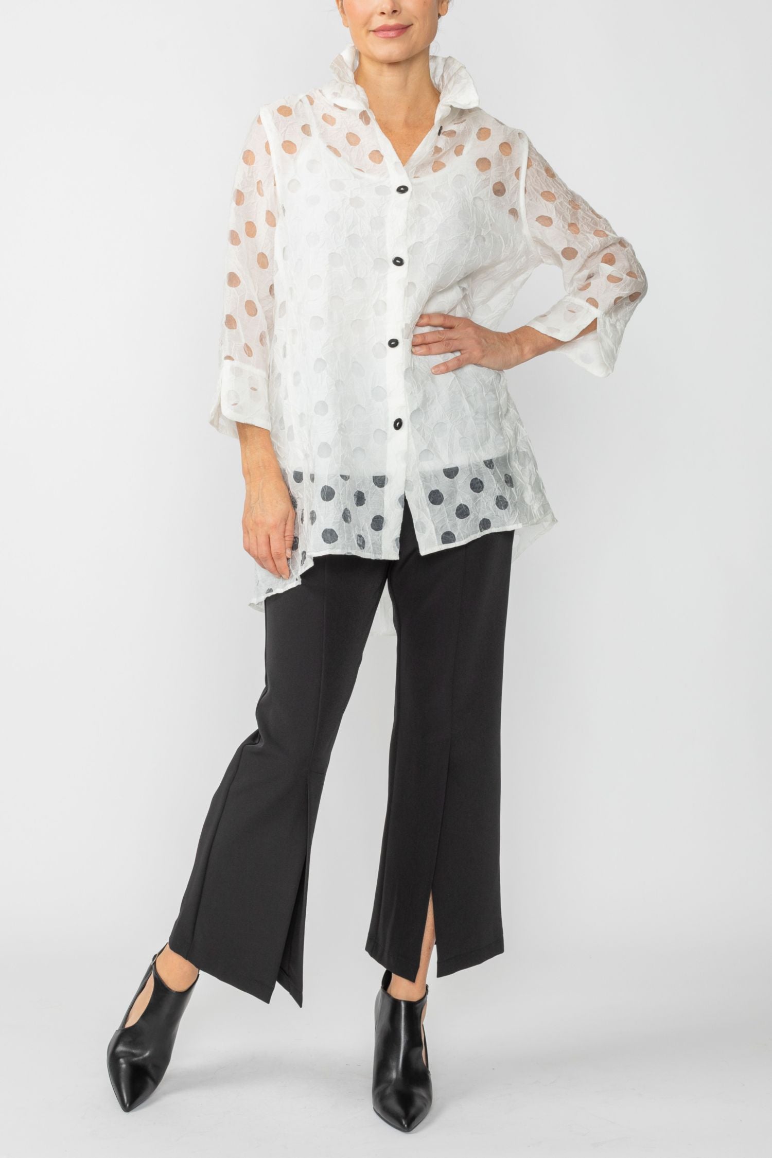 White Wire Neck Back Button High and Low Neck