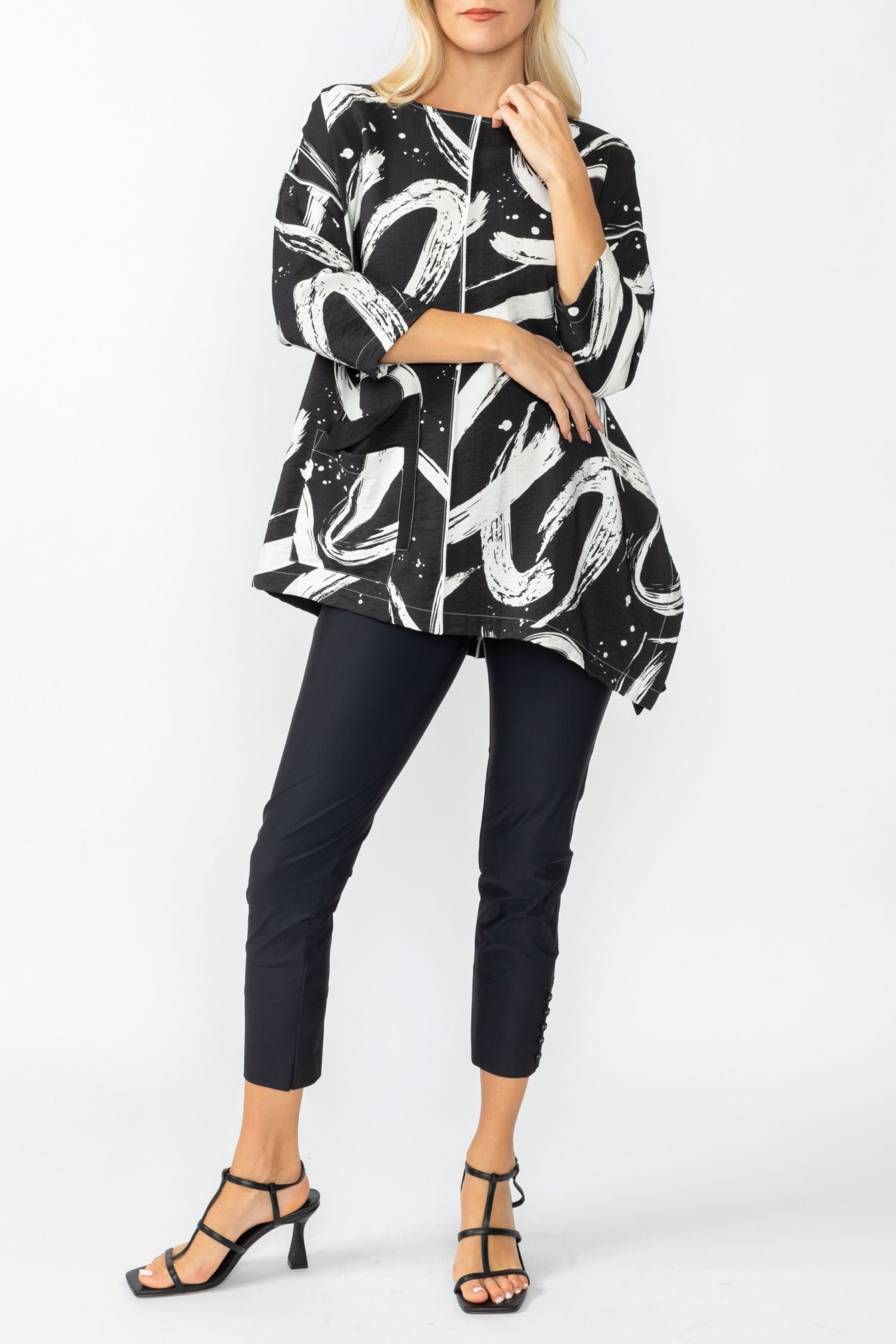 Black Contrast Brush Front Pocket Top