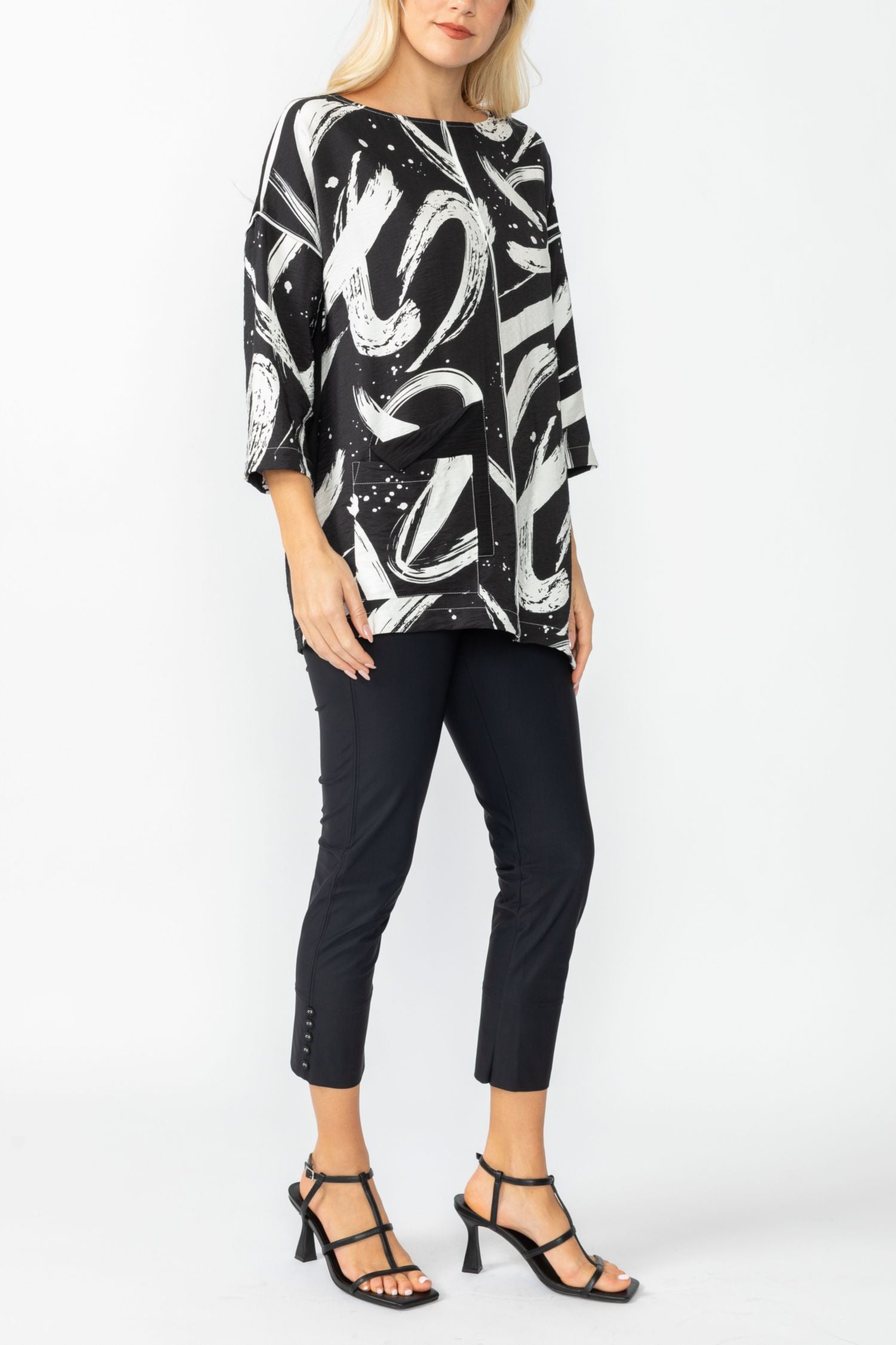 Black Contrast Brush Front Pocket Top