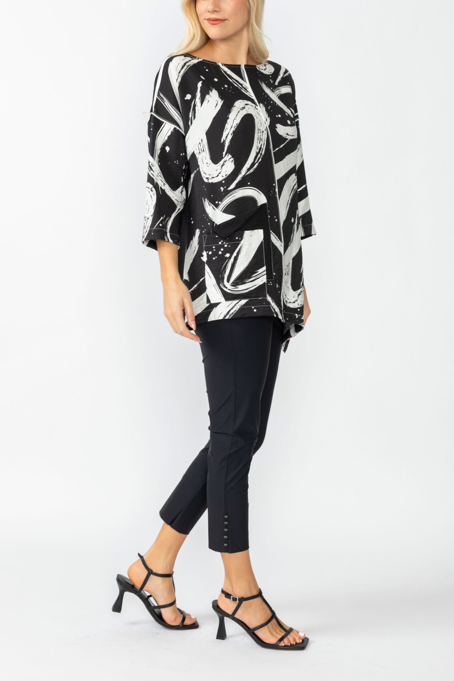 Black Contrast Brush Front Pocket Top