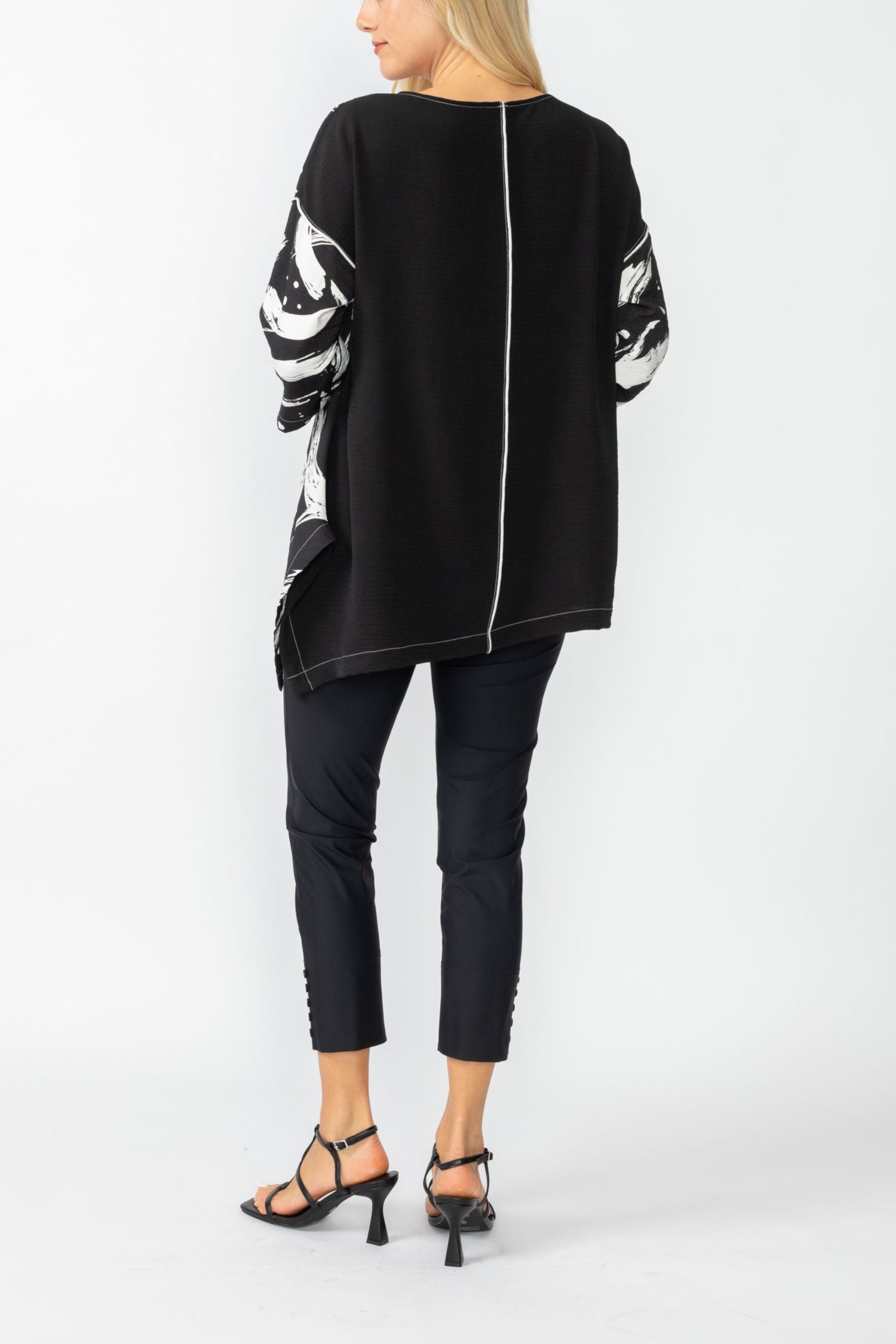 Black Contrast Brush Front Pocket Top