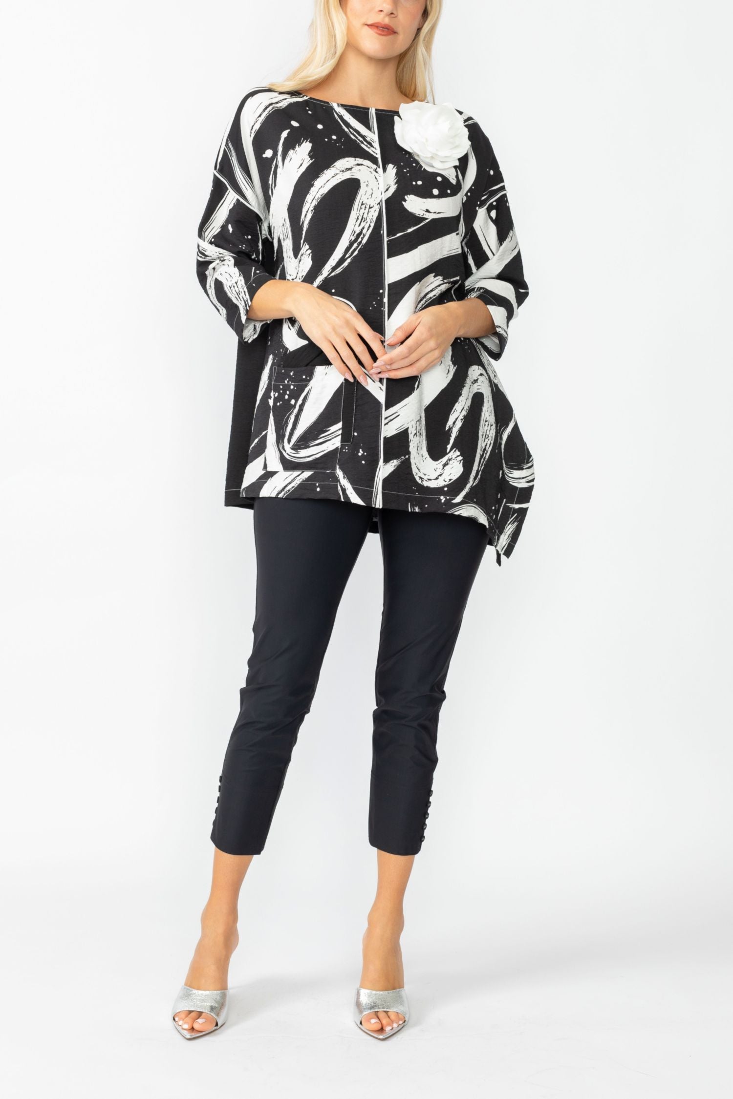 Black Contrast Brush Front Pocket Top