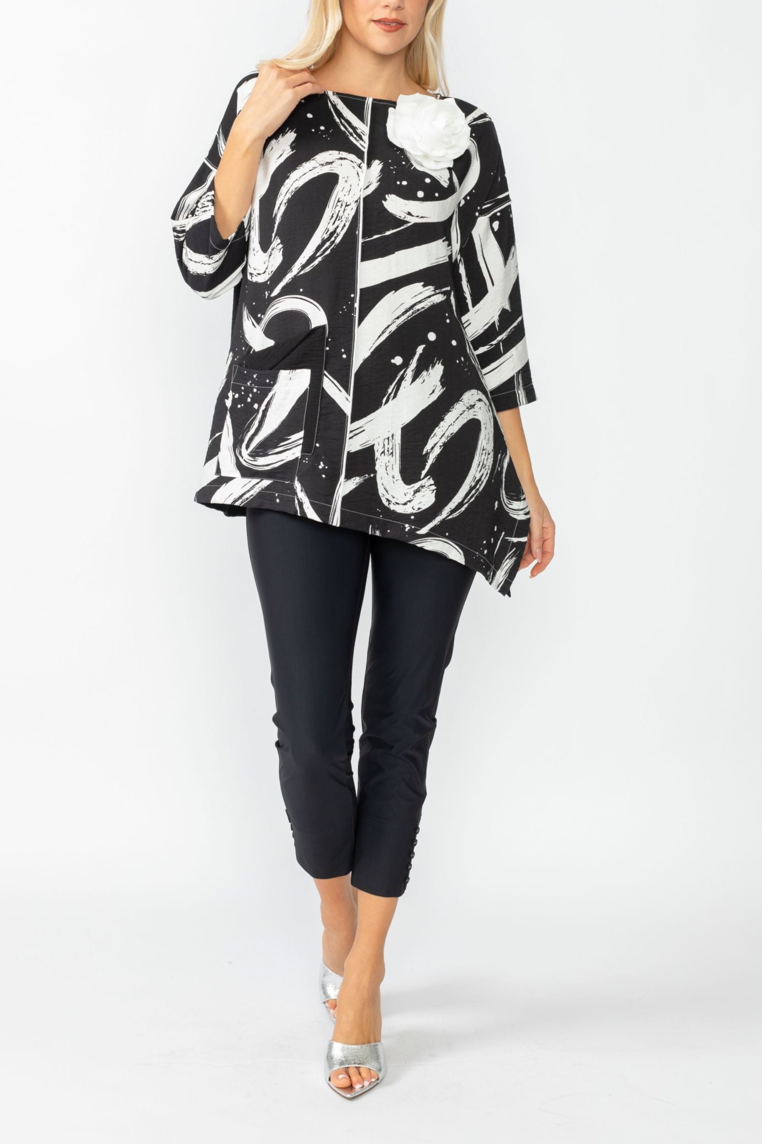 Black Contrast Brush Front Pocket Top