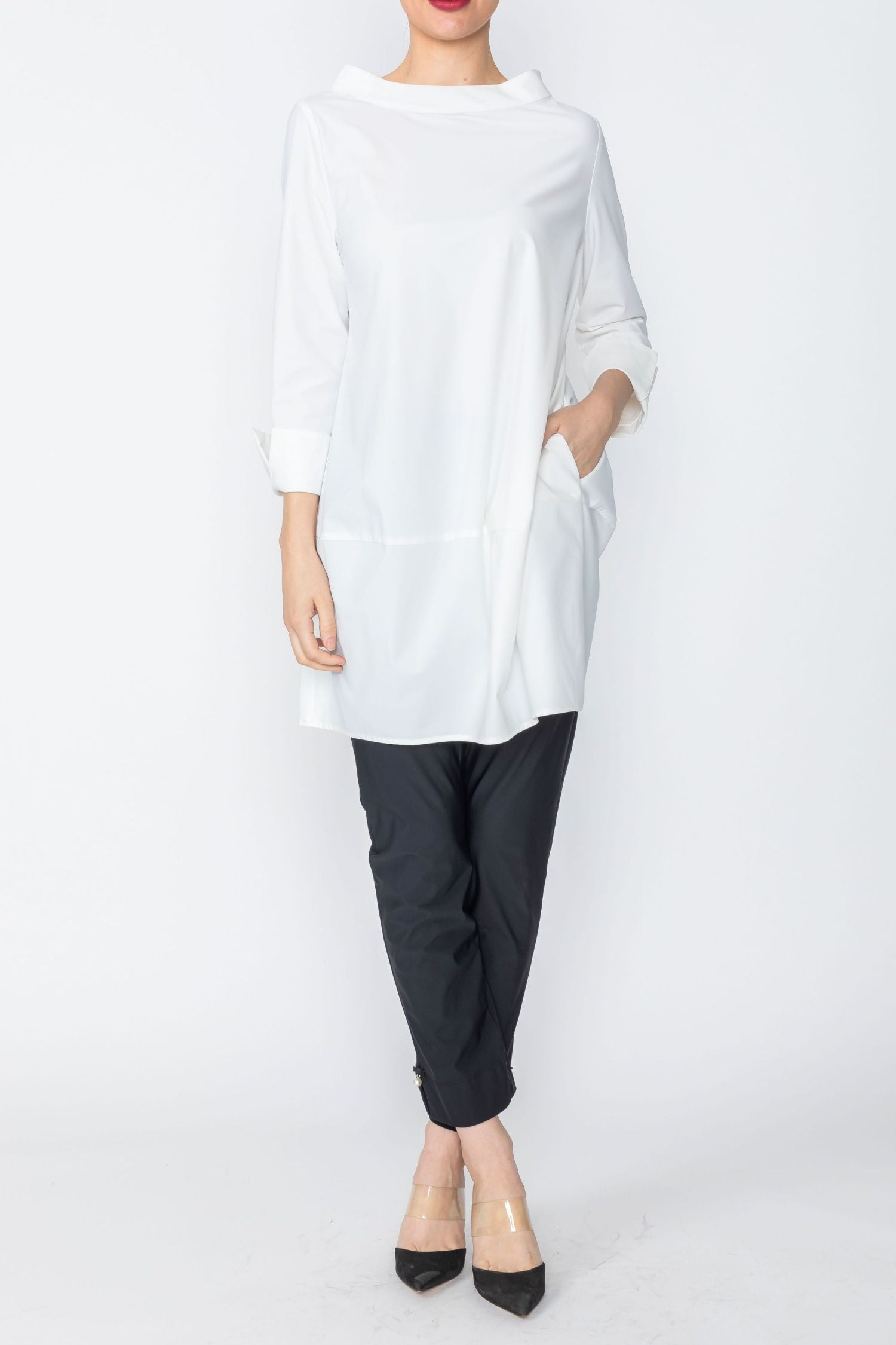 White Boat Neck Stand Collar Balloon Top