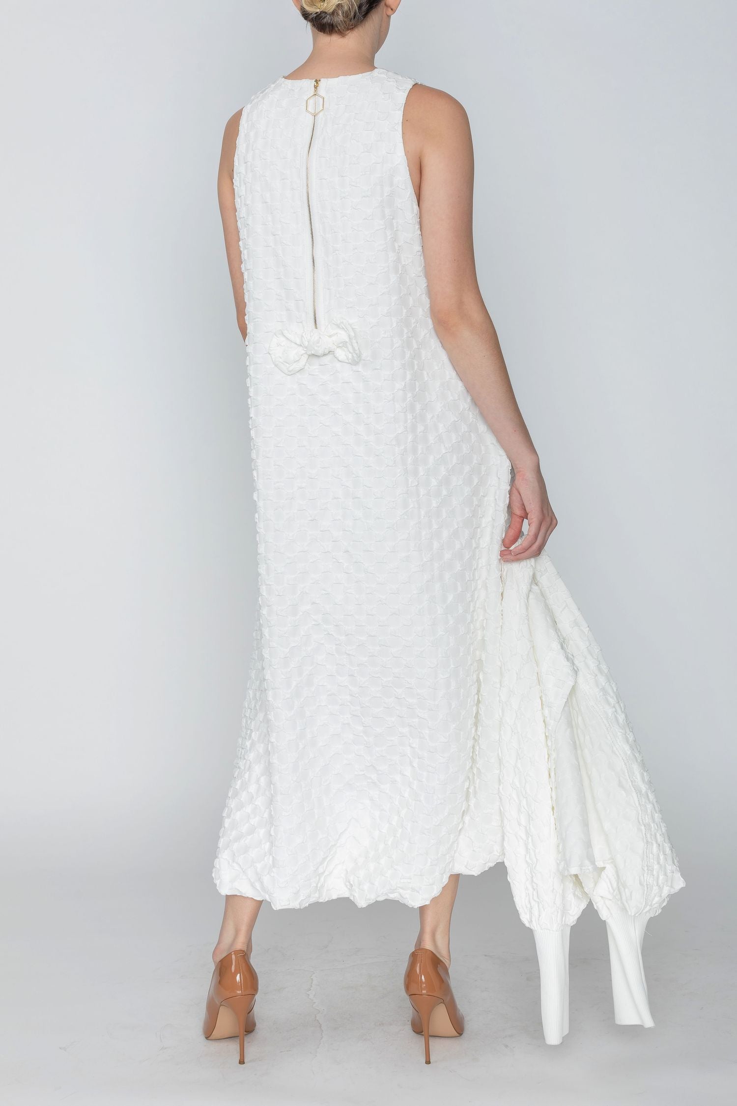White Halter-Neck Back Zipper Ribbon Detail Bubble Dress White Halter-Neck Back Zipper Ribbon Detail Bubble Dress
