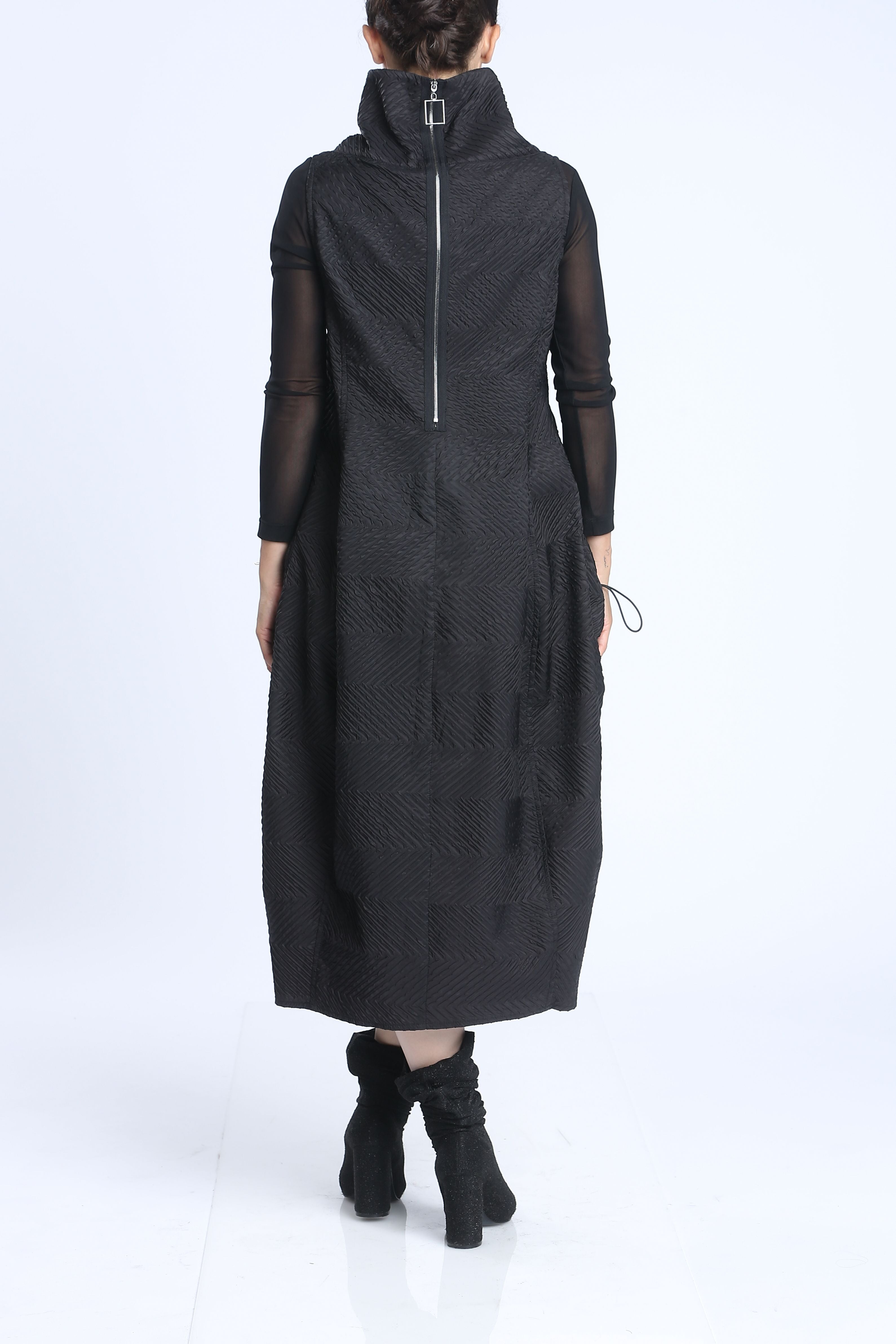 Black Side Design Pocket Sleeveless Dress Large / Black Black Side Design Pocket Sleeveless Dress Large / Black