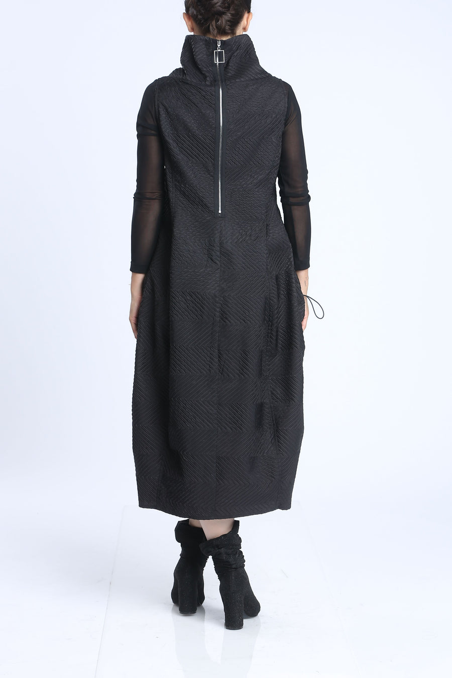 Dresses: Sleeveless, Short Sleeves & Long Sleeves | IC Collection