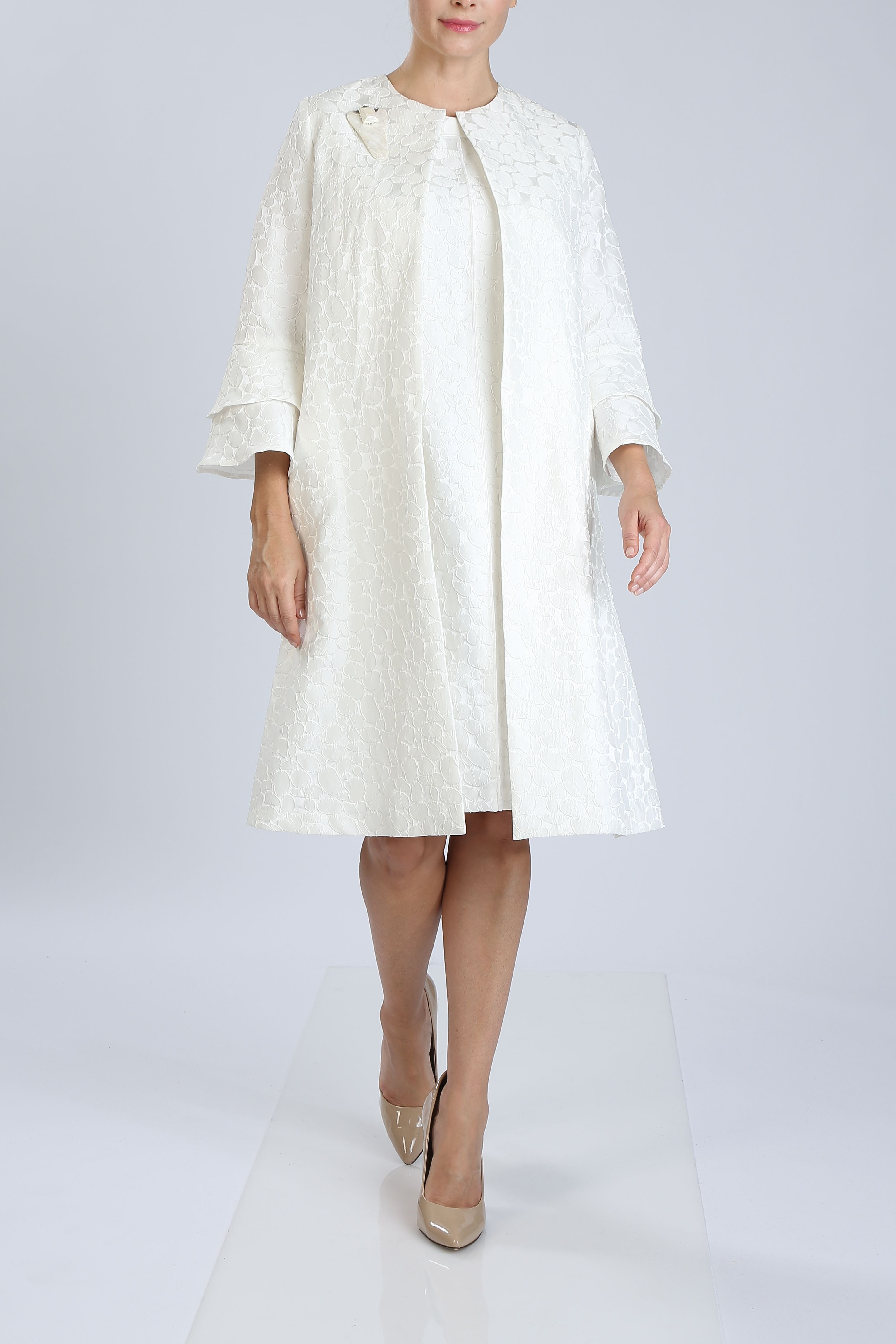 White Open Front Jacquard Tiered Sleeves Jacket